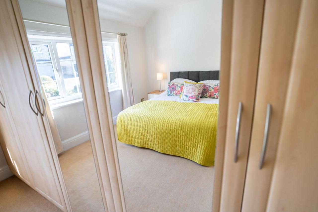 Beautiful Detached Home In Quaint Village Setting Wetherby Kültér fotó